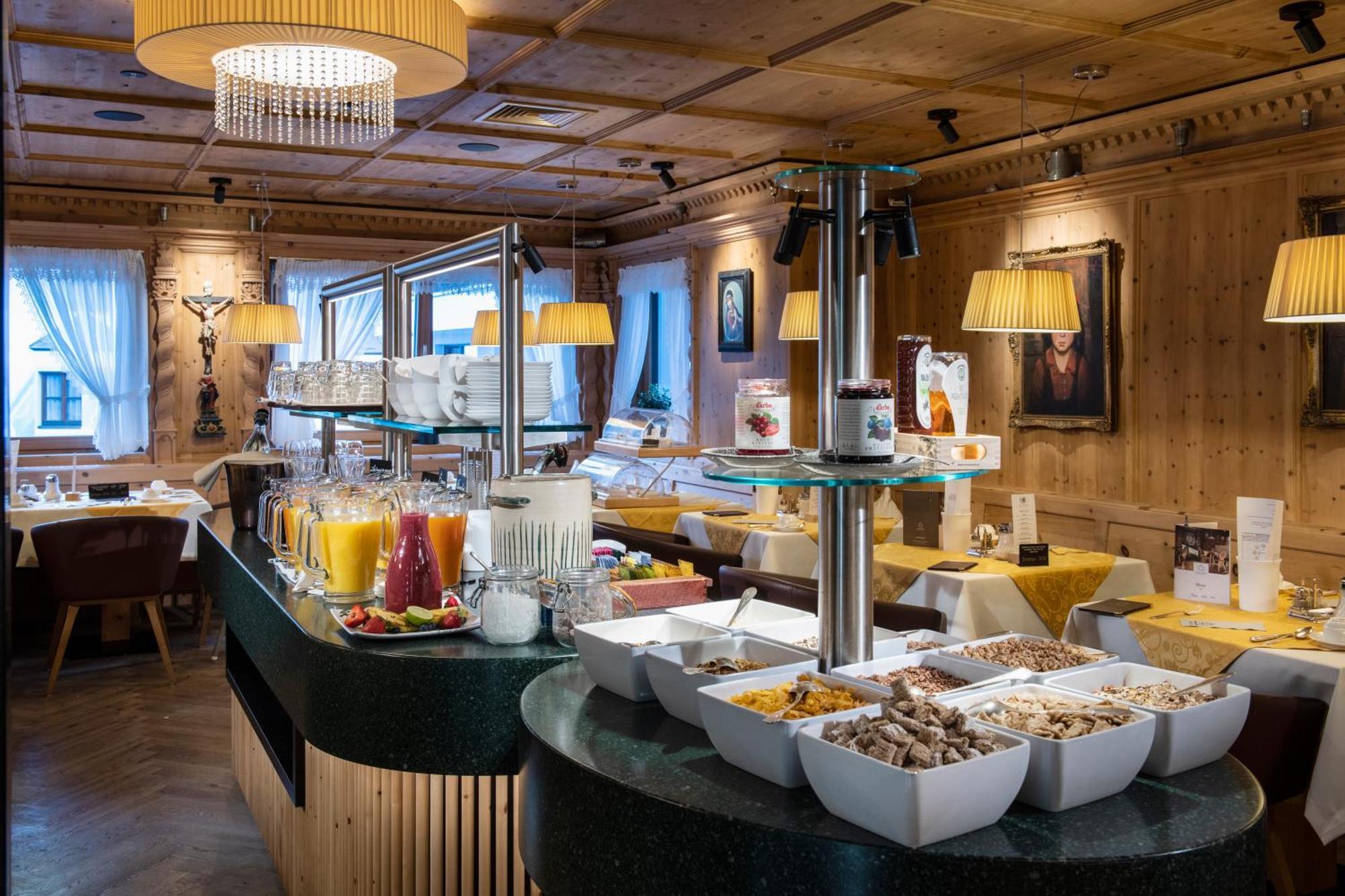 Hotel Goldener Adler - Im Sommer Silvretta Card Premium Inkludiert Ischgl Kültér fotó