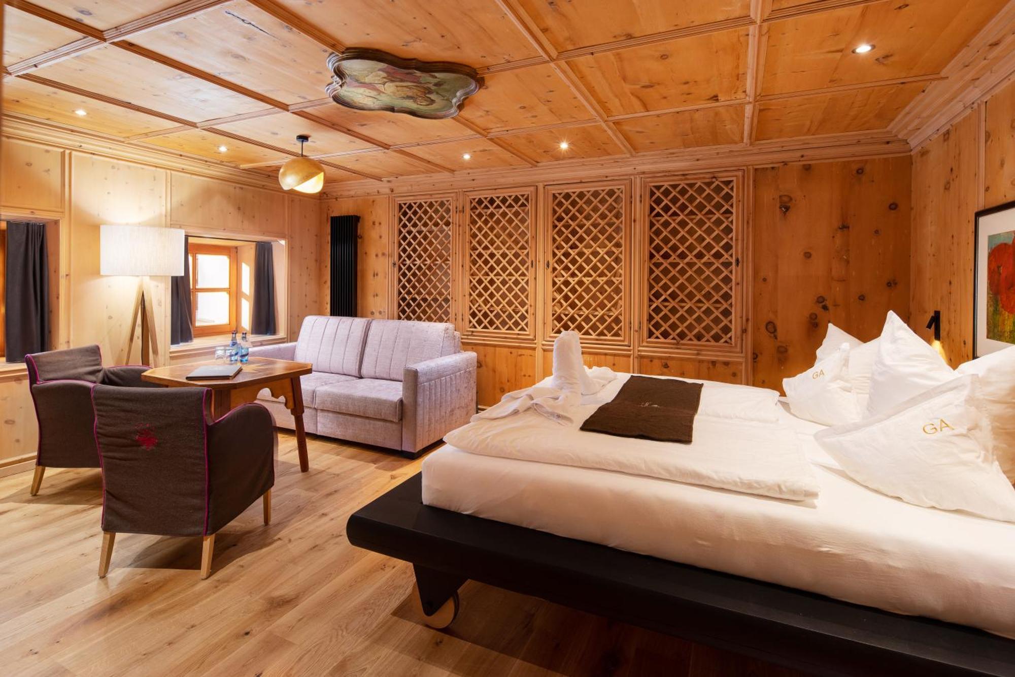 Hotel Goldener Adler - Im Sommer Silvretta Card Premium Inkludiert Ischgl Kültér fotó