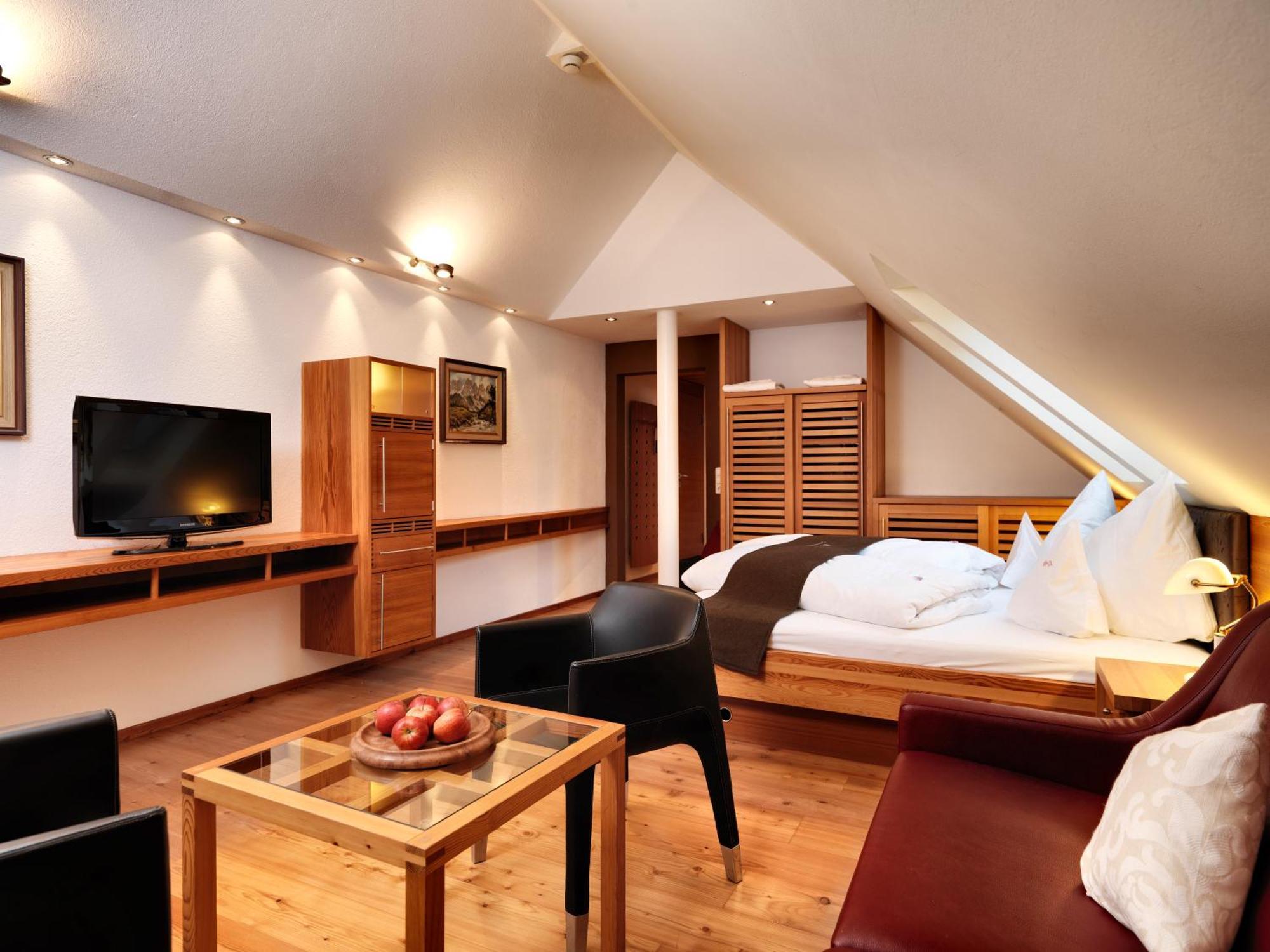 Hotel Goldener Adler - Im Sommer Silvretta Card Premium Inkludiert Ischgl Kültér fotó