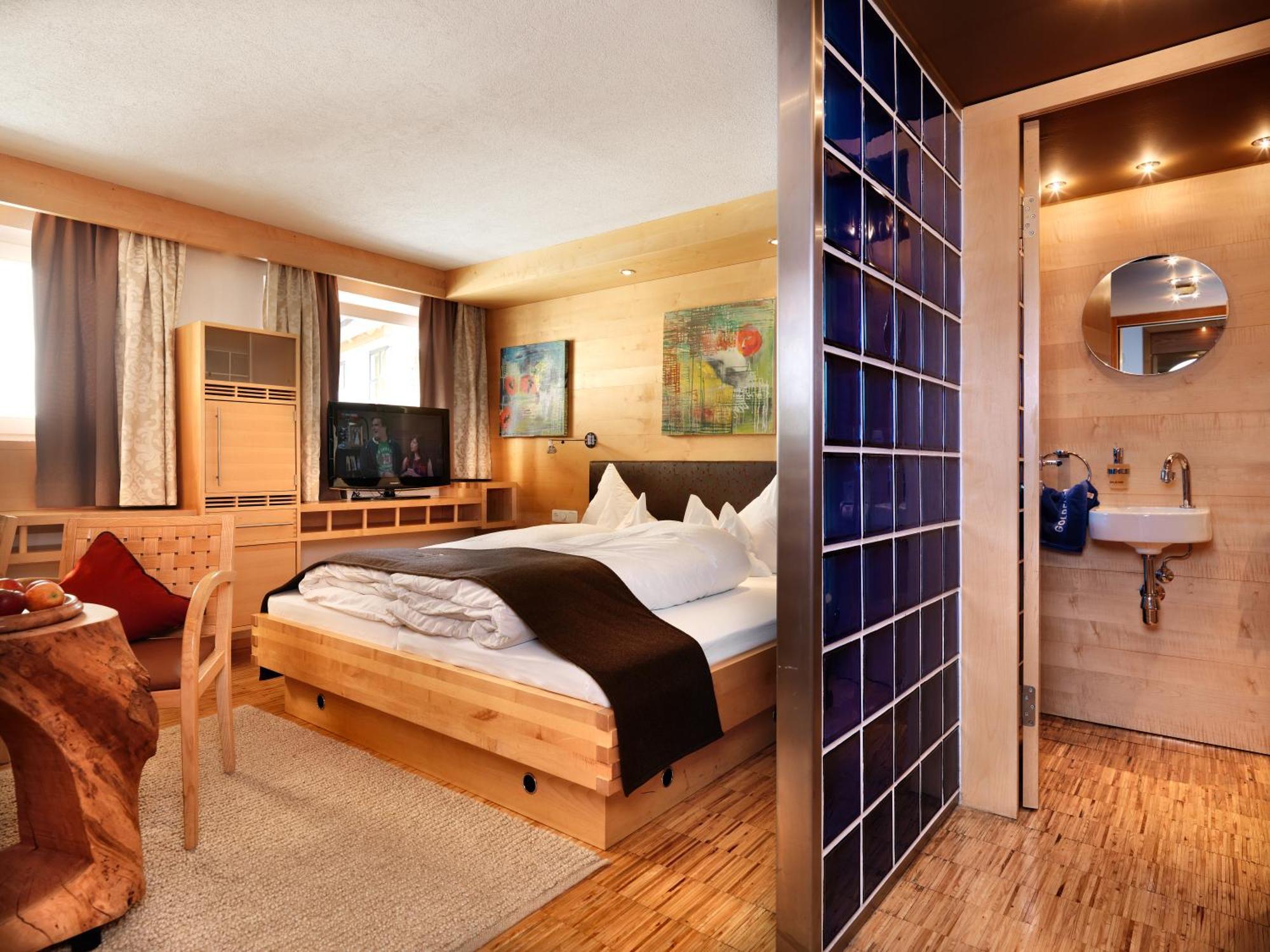 Hotel Goldener Adler - Im Sommer Silvretta Card Premium Inkludiert Ischgl Kültér fotó